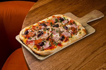 Римская пицца Капричоза